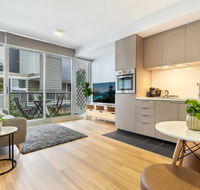 Clean Modern Apartment 15 Mins From City on Tram - Hotels Melbourne