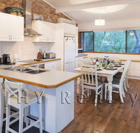 Coastal Cottage - Hotels Melbourne