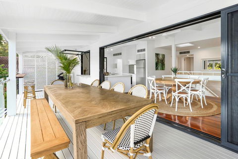 Coastal Luxe In Little Cove, Noosa Heads - Hotels Melbourne 1
