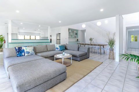Convenience, Space & Location, Noosa Heads - Hotels Melbourne 3