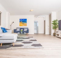 Convenient 2bed Rockdale APT Next to StationBeach - Hotels Melbourne