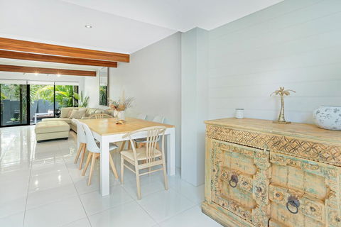 Cool Coastal Chic, Noosaville - Hotels Melbourne 2