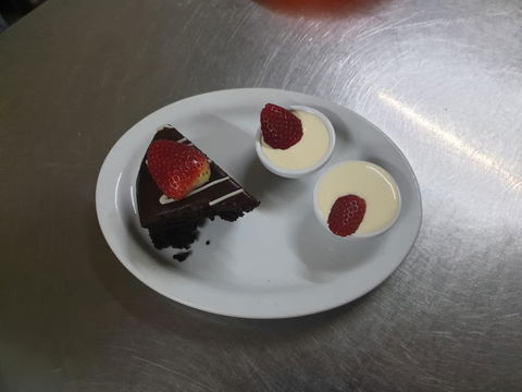 Cootamundra Gardens Motel - Hotels Melbourne 3