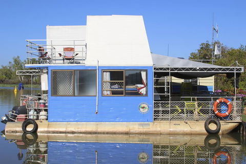 Corroboree Houseboats - Hotels Melbourne 1