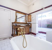 Cottesloe Eclectic House - Hotels Melbourne