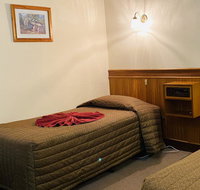 County Lodge Motor Inn - Hotels Melbourne