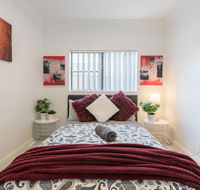 Cozy Duplex Home 3 Bdrms 1 Bath Sleeps 6 - Hotels Melbourne