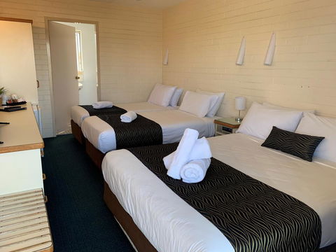 Crest Motor Inn - Hotels Melbourne 2