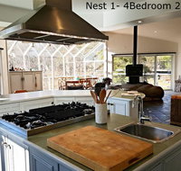 Crowes Nest Apartments - Hotels Melbourne