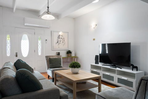Cute And Relaxed Holiday Home - Close To Beach - Hotels Melbourne 2