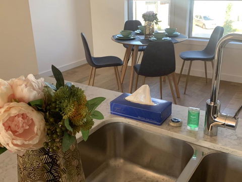 Delicate And Peaceful Bundoora Townhouse 12-R2 - Hotels Melbourne 2