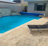 Delux Living in Wannanup - Hotels Melbourne