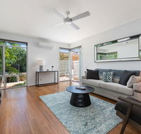 Deluxe Unit with Pool Parking and Gym near Beaches - Hotels Melbourne