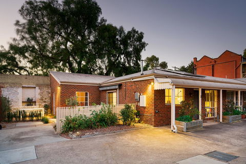 Designer Town Villa - Hotels Melbourne 2