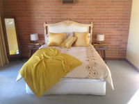 Book Dunolly Accommodation Vacations Hotels Melbourne Hotels Melbourne