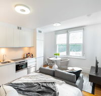 Elegantly Styled Studio In Stunning Glebe Estate - Hotels Melbourne