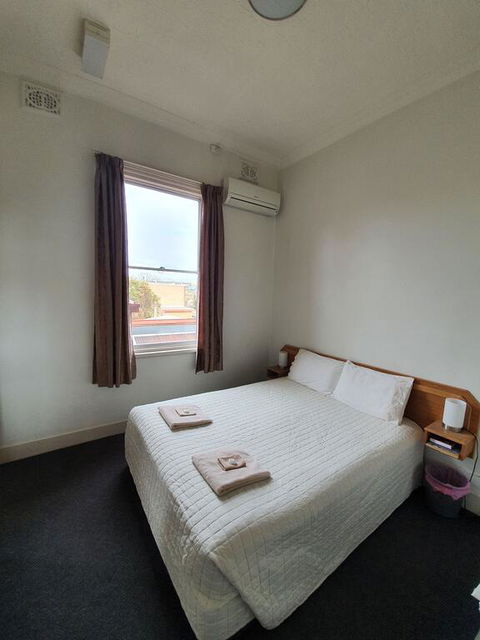 Empire Hotel Goulburn - Hotels Melbourne 3