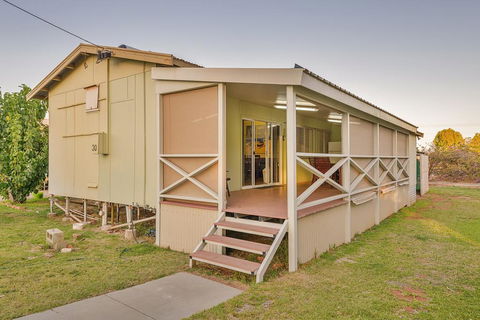 Exmouth Villas Unit 30 - Large Undercover Deck For Entertaining - Hotels Melbourne 0