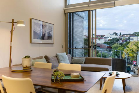 Explore Sydney From A Peaceful Modern Apartment - Hotels Melbourne 0