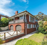 FAMILY with children of all ages - Water/Bridge View - Hotels Melbourne
