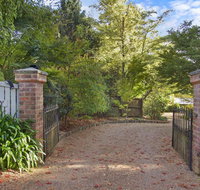 FARCRY - Hotels Melbourne