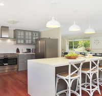 Garland Park - 3 night weekends for price of 2 - Hotels Melbourne