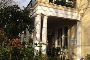 Georgian Court B&B Guest House with Hotels Melbourne