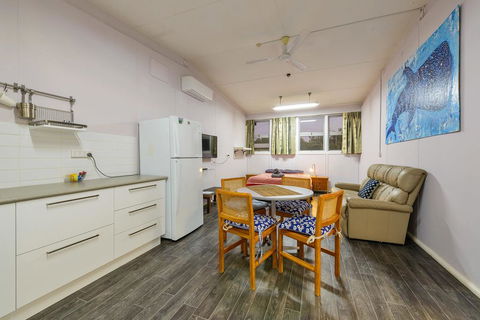 Getaway Villas Unit 38-10 - 2 Bedroom Self-Contained Accommodation - Hotels Melbourne 3