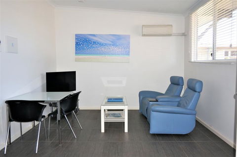 Getaway Villas Unit 38-2 - 1 Bedroom Self-Contained Accommodation - Hotels Melbourne 2