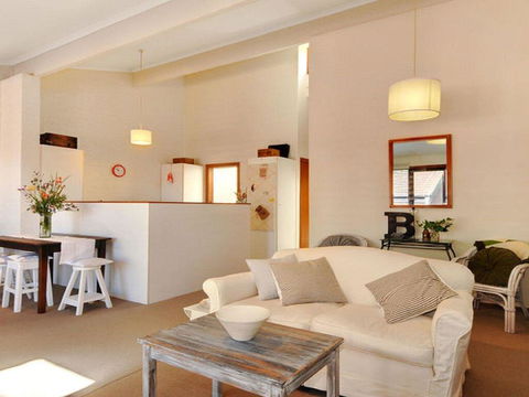 Gibraltar Getaway - Cute, Comfortable & Close To Town - Hotels Melbourne 2