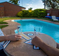 Golden Country Motel and Caravan Park - Hotels Melbourne