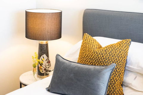 Golden Place - Hotels Melbourne 1