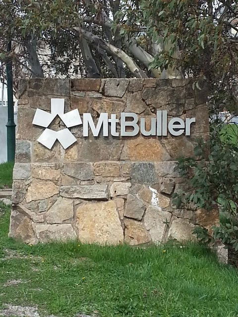 Gran Sasso 3 - Hotels Melbourne 0