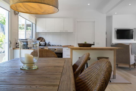 Grand Capella Villa 1 - Hotels Melbourne 2