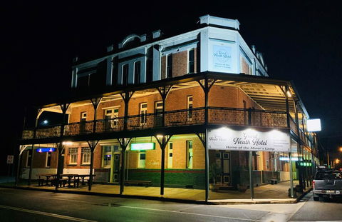 Grand Neath Hotel - Hotels Melbourne 1