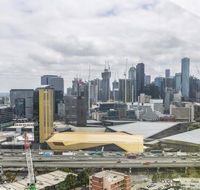 Gravity defyingLight filled apartmentBay to city viewsRooftop deckHot tubNetflix - Hotels Melbourne