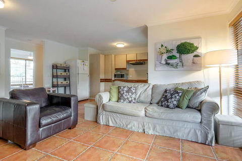 Great For Families.Pool & Kitchen - Hotels Melbourne 1