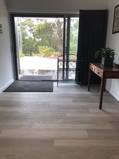 Gully Getaway - Hotels Melbourne 2