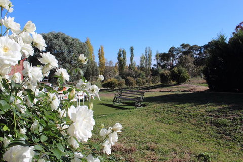 Gundaroo Manor Bed & Breakfast - Hotels Melbourne 2