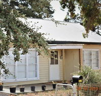 Happy cozy house for holidays Beach BBQ Pet friendly 35kms from CBD in country life style  - Hotels Melbourne