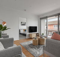 Heart of Ormond Apartment by Ready Set Host - Hotels Melbourne