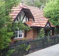 High View Cottage - Hotels Melbourne