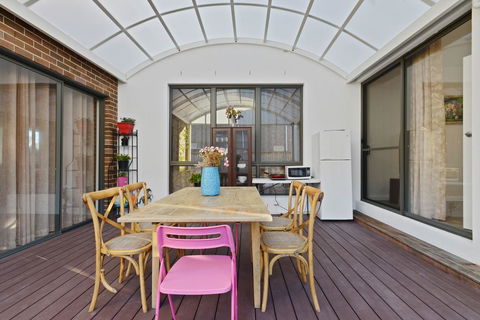 HomeHotel Cozy Duplex In Serene And Leafy Suburb - Hotels Melbourne 1