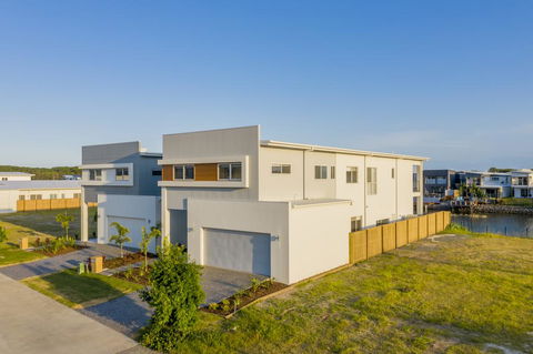 HomePlus -Fabulous Waterfront Dream Holiday House - Hotels Melbourne 0