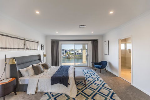 HomePlus -Fabulous Waterfront Dream Holiday House - Hotels Melbourne 1