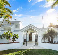 Island living in the heart of Noosa - Hotels Melbourne