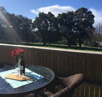 Jacaranda Retreat. Refreshing Recharge Relax  - Hotels Melbourne