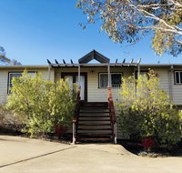 Josefinas - Hotels Melbourne