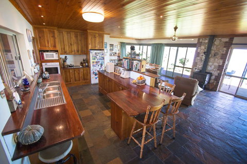 Jury Road - Hotels Melbourne 3