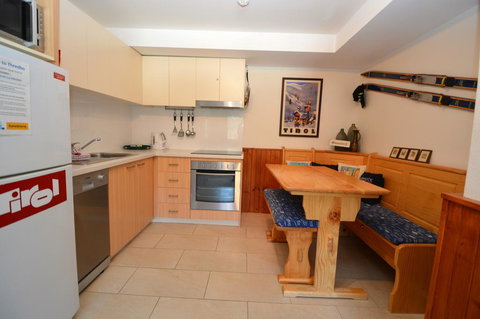 Karoonda 1 - Hotels Melbourne 2